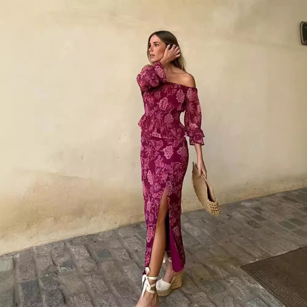 Fashion Women Picture - 女性のファッションプリントオフショルダーローズレッド長袖シャツプリント花柄トップとハイスリットスカートエレガントなパーティー衣装 JW22