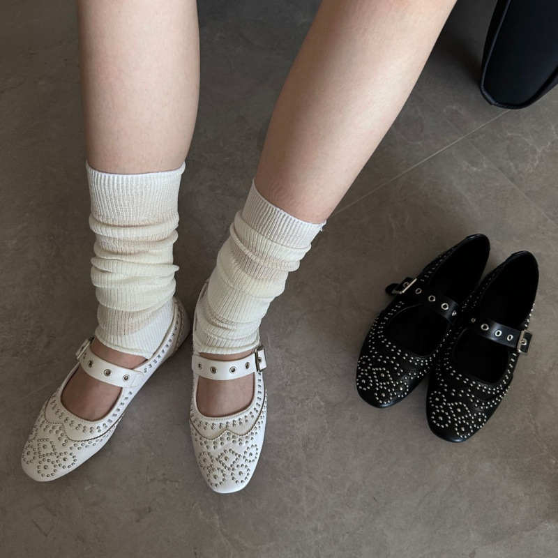 レトロリベットバックルデザインフラットシューズ レディース  - Women'S Fashion Brand Shoes のレビューと価格