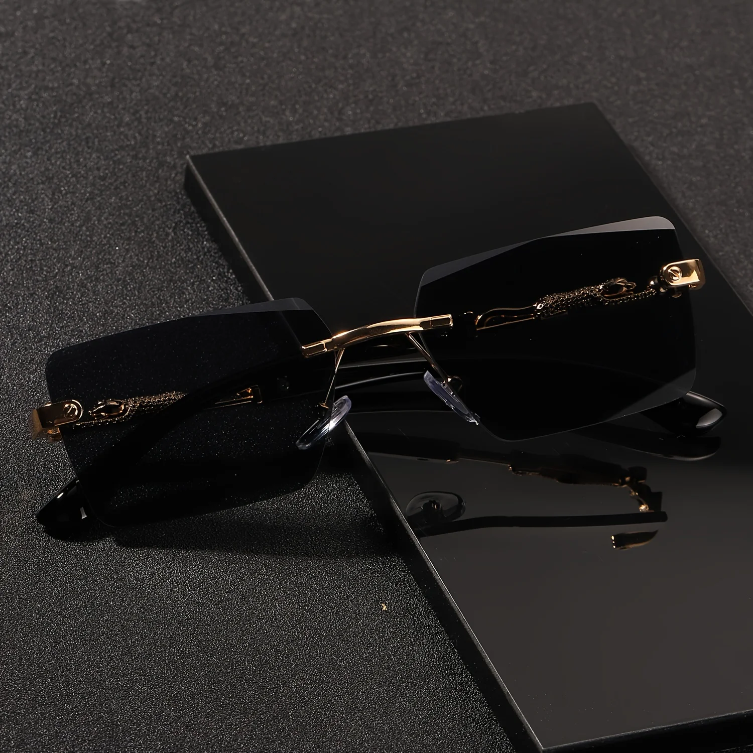 1pc リムレスサングラス長方形女性男性シェード小さな正方形 - Women'S Fashion Eyewear のレビューと価格