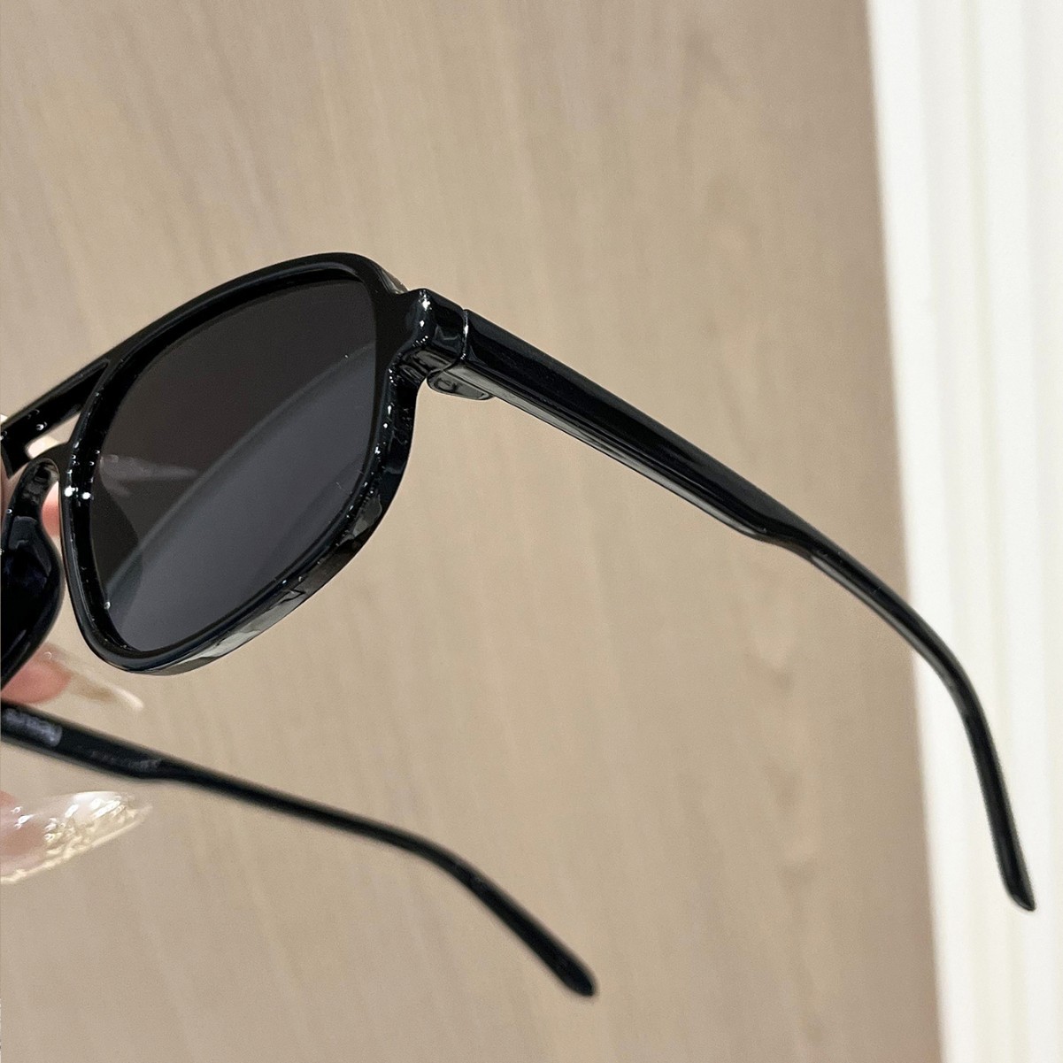 ニューレトロオーバル女性用サングラスファッションブラックブル - Women'S Fashion Eyeglasses のレビューと価格