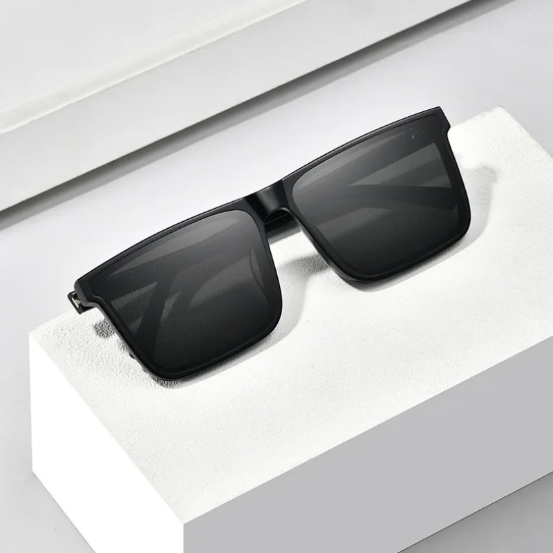 新しいメンズドライビングアンチUVサングラスシェイプレディー - Women'S Fashion Eyeglasses のレビューと価格