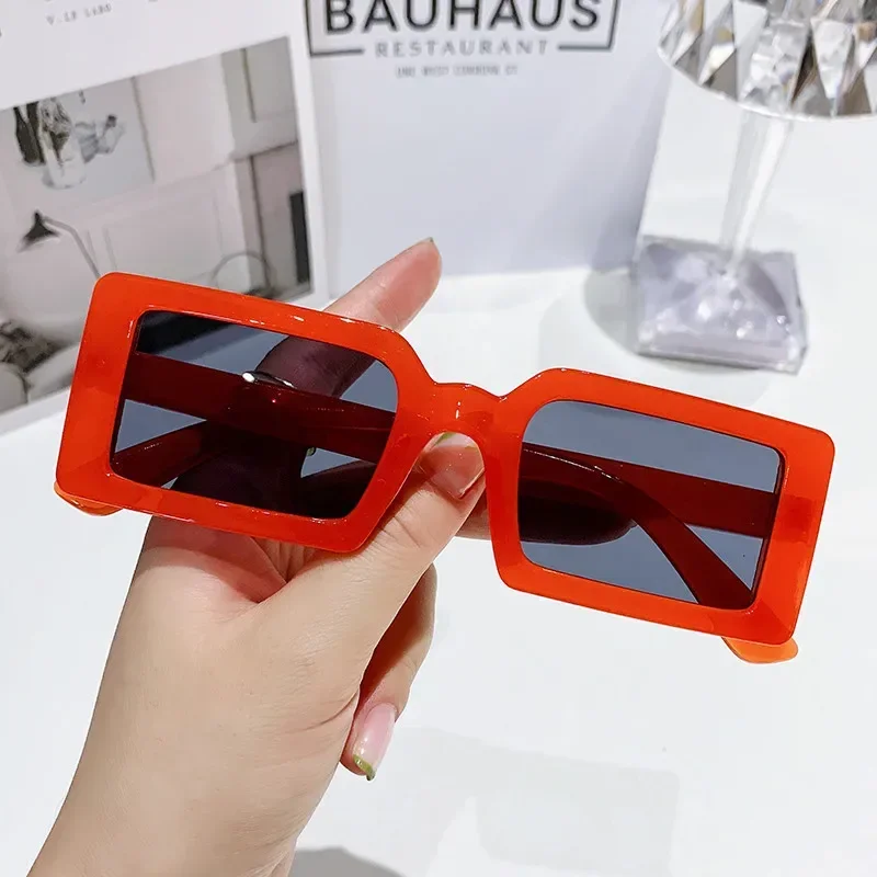 新しい女性の小さなフレームサングラス女性ファッションゼリーカ - Women'S Fashion Eyewear のレビューと価格