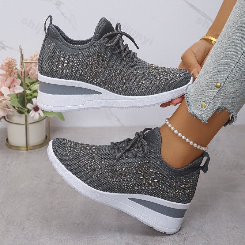 2026年レディーススニーカー メッシュ素材 通気性 シャイ - Women'S Fashion Tennis Shoes のレビューと価格